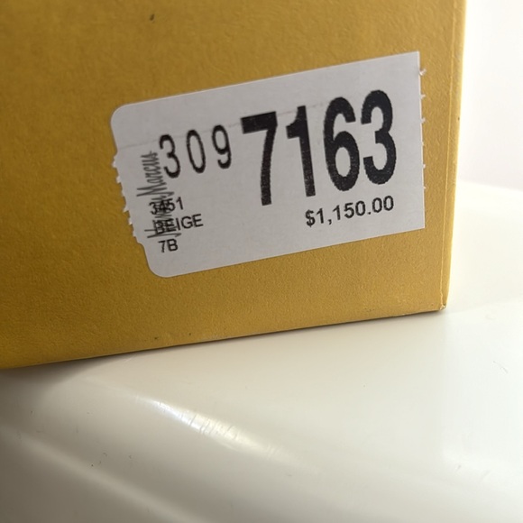 Wore once 37 size 7 - Picture 4 of 5